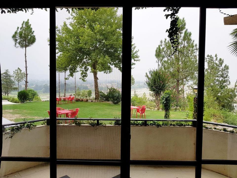 Rock City Resort Mingora Esterno foto