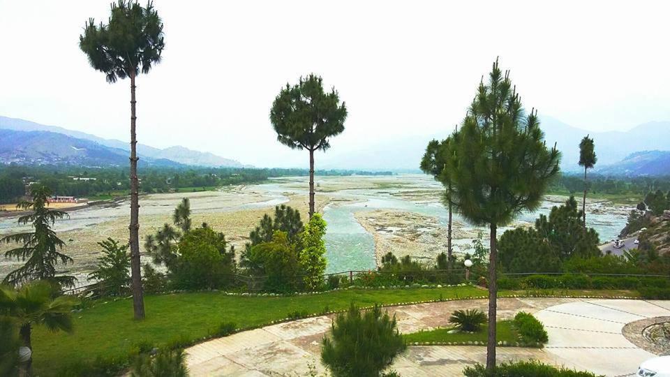 Rock City Resort Mingora Esterno foto